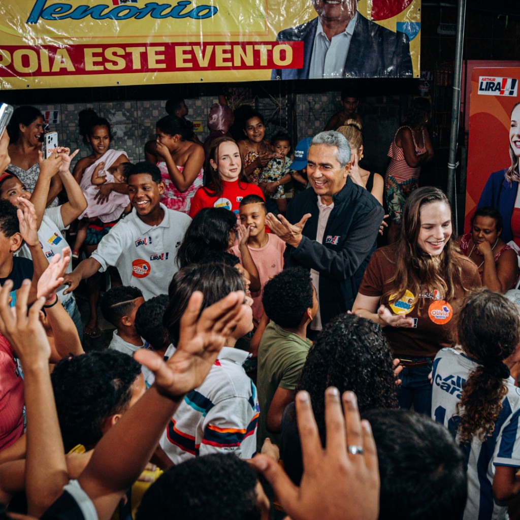 Olívia Tenório em evento com o povo